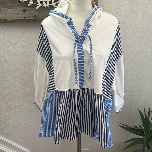 Anthropologie Tops - By Anthropologie Blue and White Striped Swing Top Ladies Large‎ NWT
